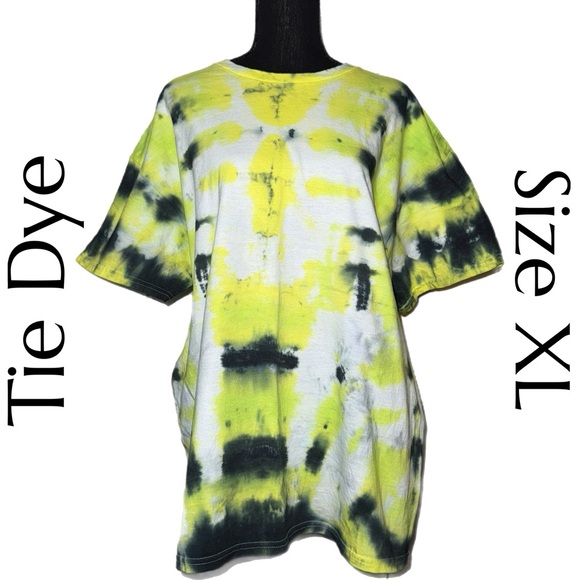 Gildan Tops - Yellow & Black Tie Dye T-Shirt - Size XL